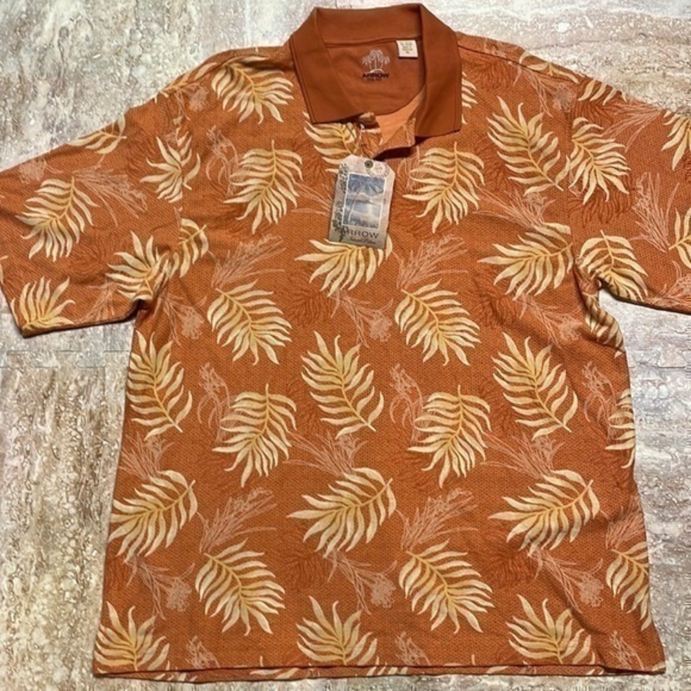 Arrow man’s tropical print short sleeve polo shirt. Size XXL.